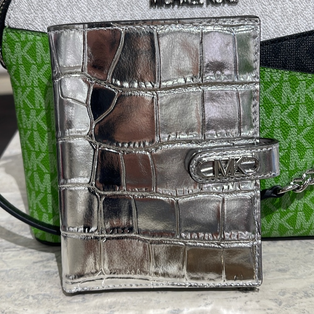Michael Kors Empire Metallic Crocodile Embossed Leather Passport Wallet NWT - Picture 11 of 16